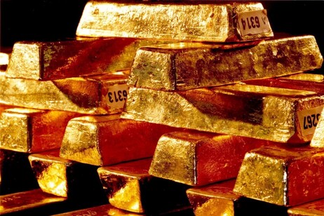 Se dispara la cotización del oro, entre las guerras y las tasas