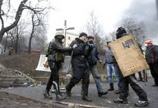 Finisce tregua, di nuovo scontri a Kiev