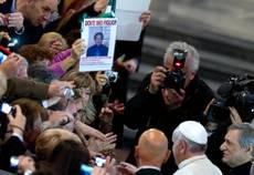 FOTO: il Papa incontra familiari vittime mafia 