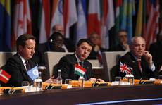 Renzi rientra dal G7, riparte la corsa del dossier riforme