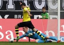 Borussia Moench-Borussia Dortmund 2-0