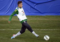 Neymar in allenamento col Brasile a Nyon