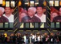 Nelson Mandela festeggiato  da numerosi cantanti sul palco dell'Hayde Park di Londra per celebrare i suoi 90 anni