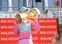 Giro: Nibali esulta con la Coppa del giro