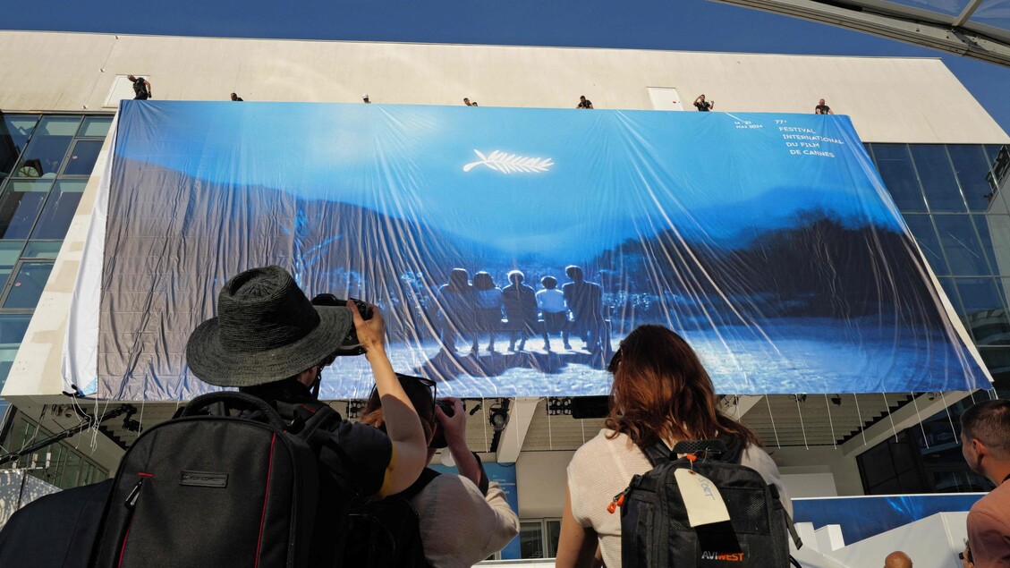 Cannes si prepara per il 77esimo festival del Cinema, al via il 14 maggio © ANSA/AFP