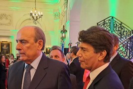 Guillermo Francos (izquierda), jefe de Gabinete de Argentina, y Nicolás Posse (derecha) su antecesor