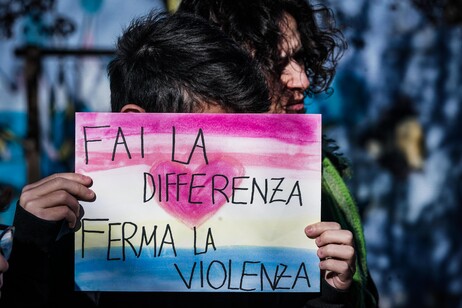 Panchina rossa a Torino contro la violenza sulle donne