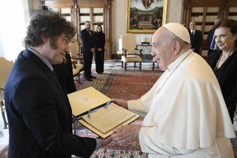 El Papa Francisco recibe al presidente argentino, Javier Milei (ANSA)