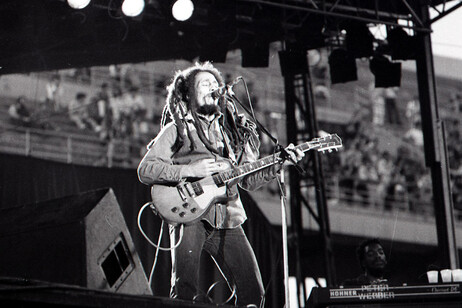 La música, el símbolo de paz para Bob Marley