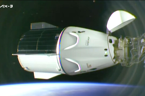 LA nave de la misión Ax-3 acoplada a la ISS