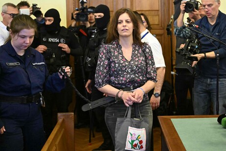 La italiana Ilaria Salis en los tribunales de Budapest