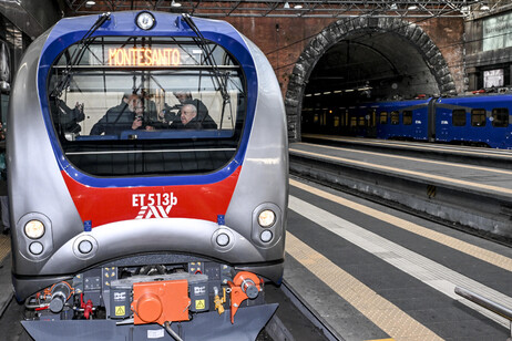 Imagen de ilustración. Italia tiene un tren que levita magnéticamente en vías tradicionales