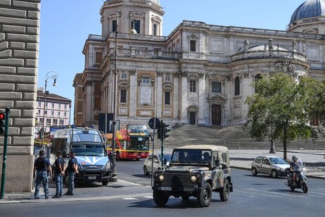 Comenzó ya el despliegue de efectivos para garantizar la seguridad en Roma.