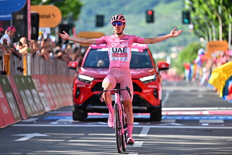Pogacar se adueñó del Giro de Italia