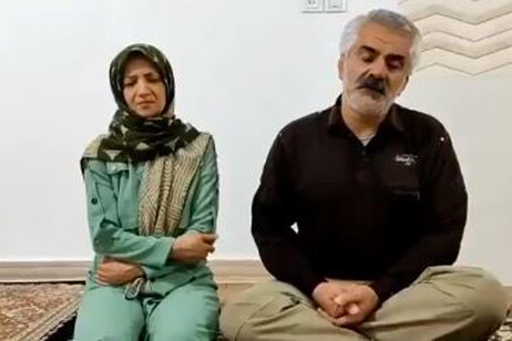 Mashallah Karami y su esposa.