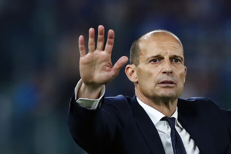 Juventus despidió a Allegri con causa