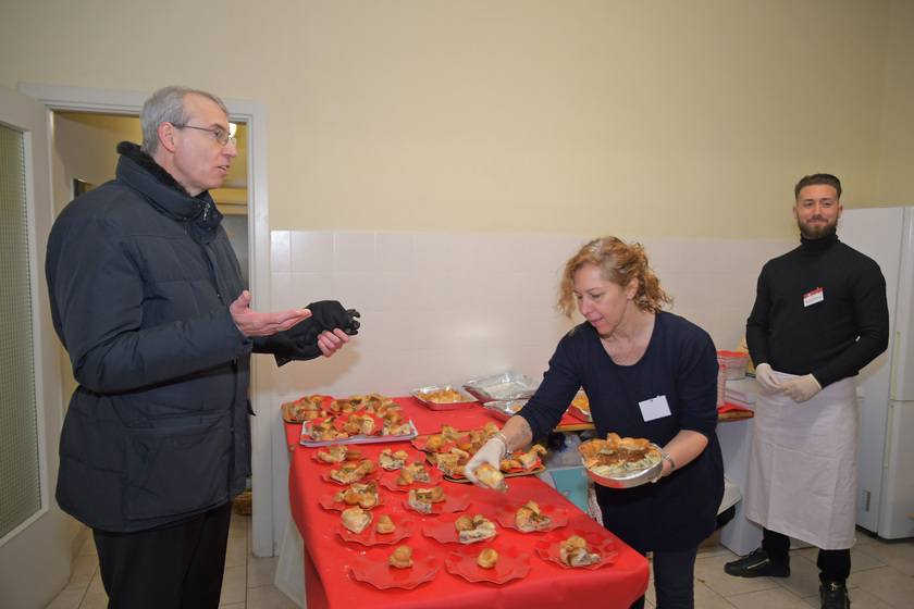 Almuerzo de Navidad para los pobres, organizado por la comunidad de Sant' Egidio