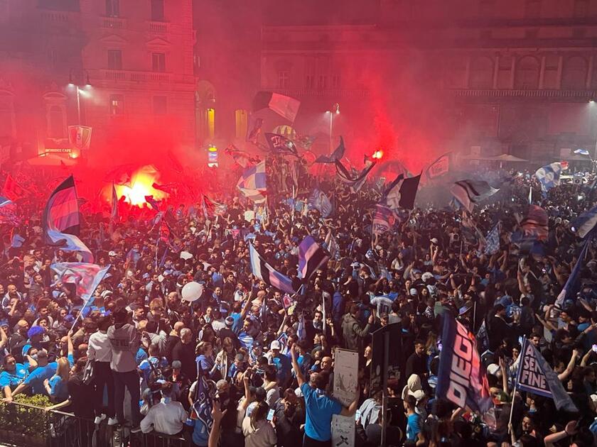 Napoli festeja el campeonato 33 años después del conquistado por Maradona