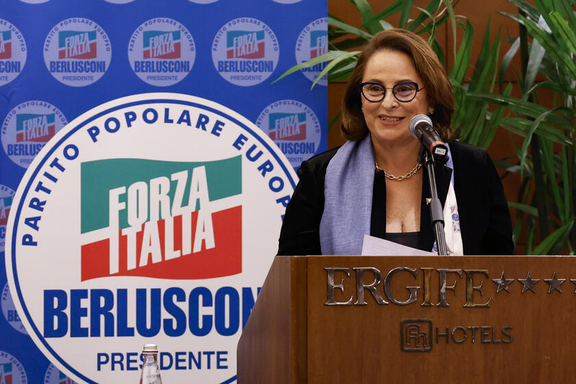 Congreso de Forza Italia en Roma (ANSA)