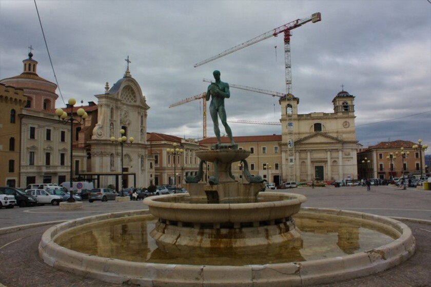 Piazza Duomo, L'Aquila (ANSA)