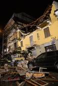 Crolla palazzina a Moncalieri, 6 feriti
