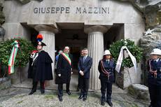 Cerimonia sulla tomba di Mazzini nel giorno dell'Unita' d'Italia