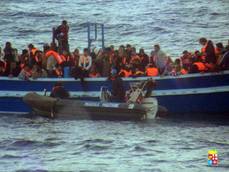 Minister says up to 600,000 migrants ready to cross Med