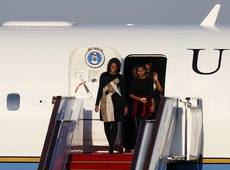Michelle Obama giunta a Pechino con madre e figlie 