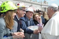 Papa: lavoratori Alcoa in Vaticano
